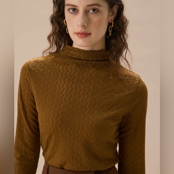 NWT RIHOAS Army Green Mock Neck Knit Tee Sz OS - Picture 2 of 6